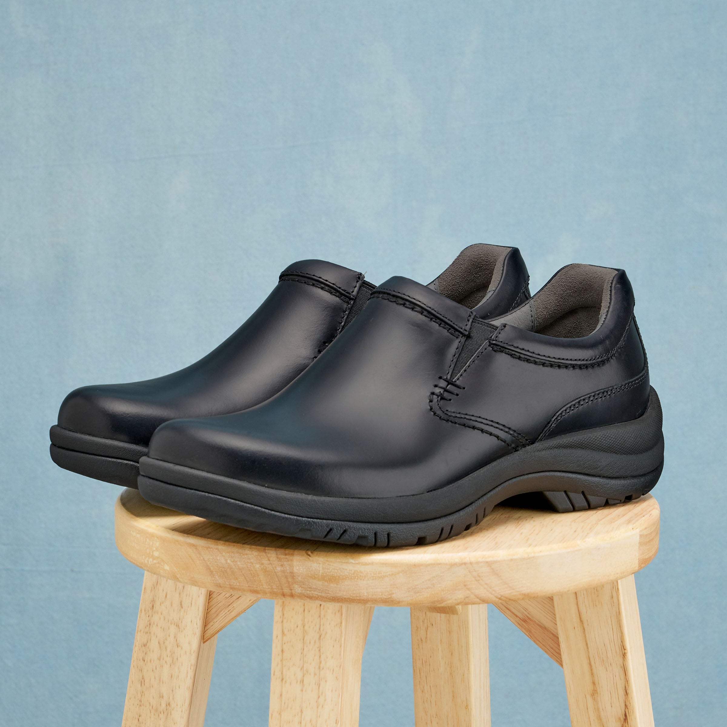 Dansko Men\'s Black Slip-On Work Clogs XP 2.0 Mens Black Burnished Nubuck – Dansko main image 2