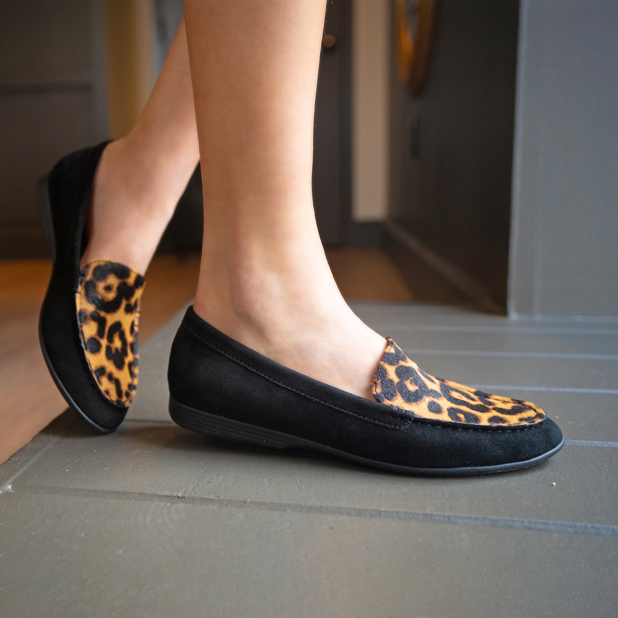 Lorri Black/Leopard Suede