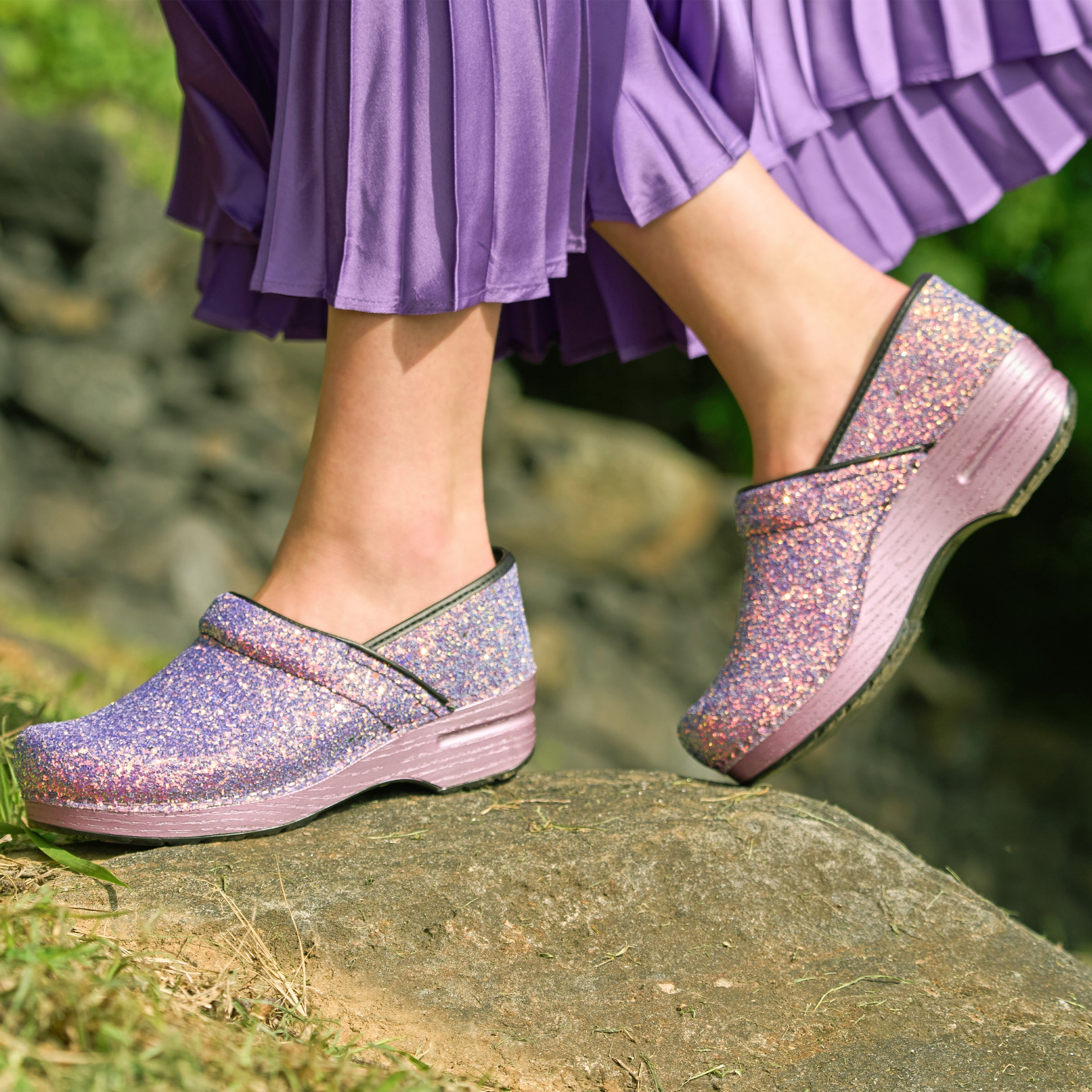 Fashion pink dansko nursing shoes