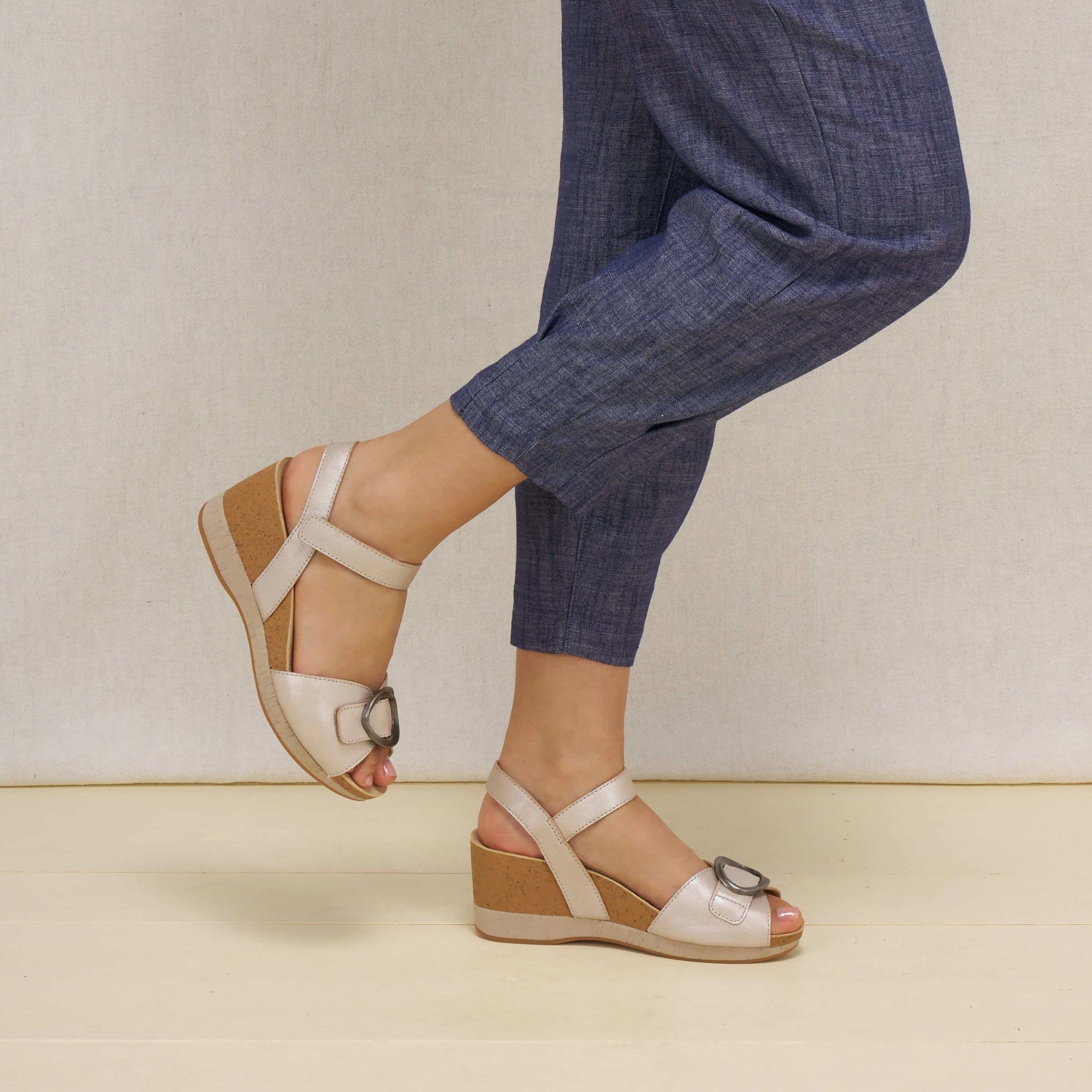 Stella Pearl Metallic – Dansko