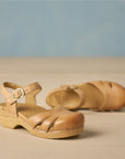 Margreta Honey Distressed