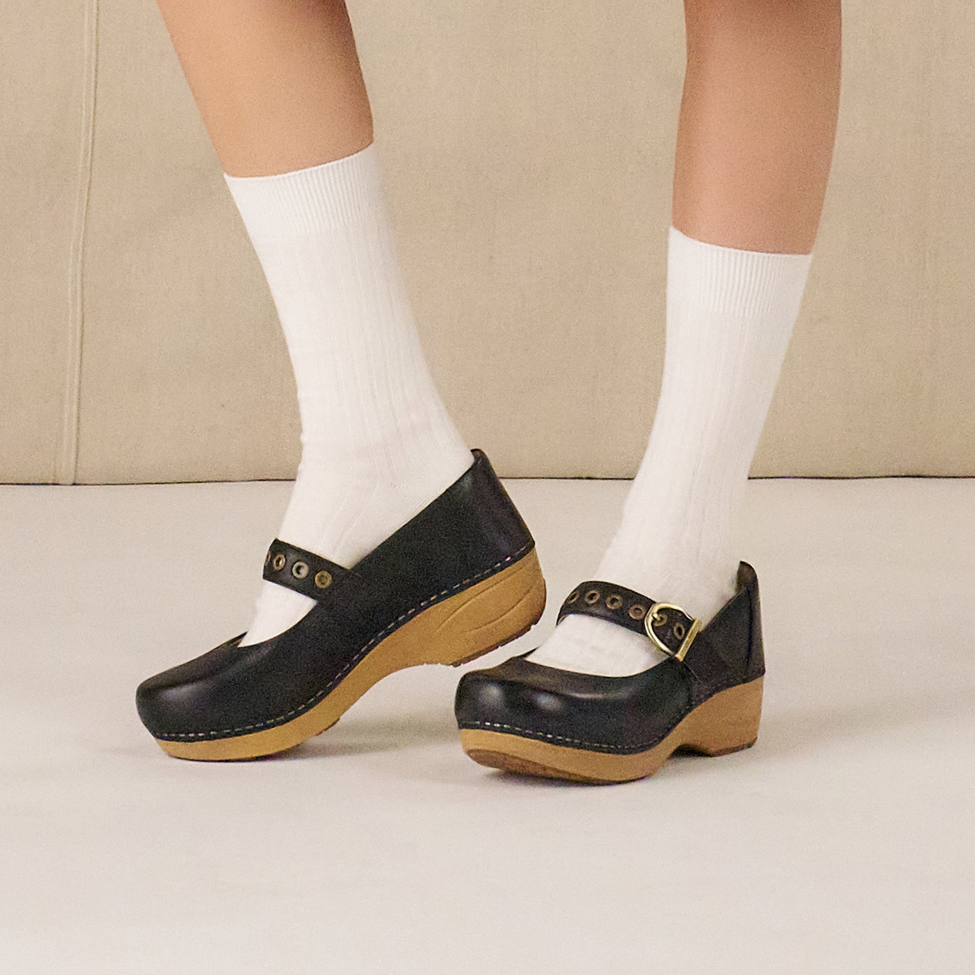 XP 2.0 Mary Jane Clog Black Leather