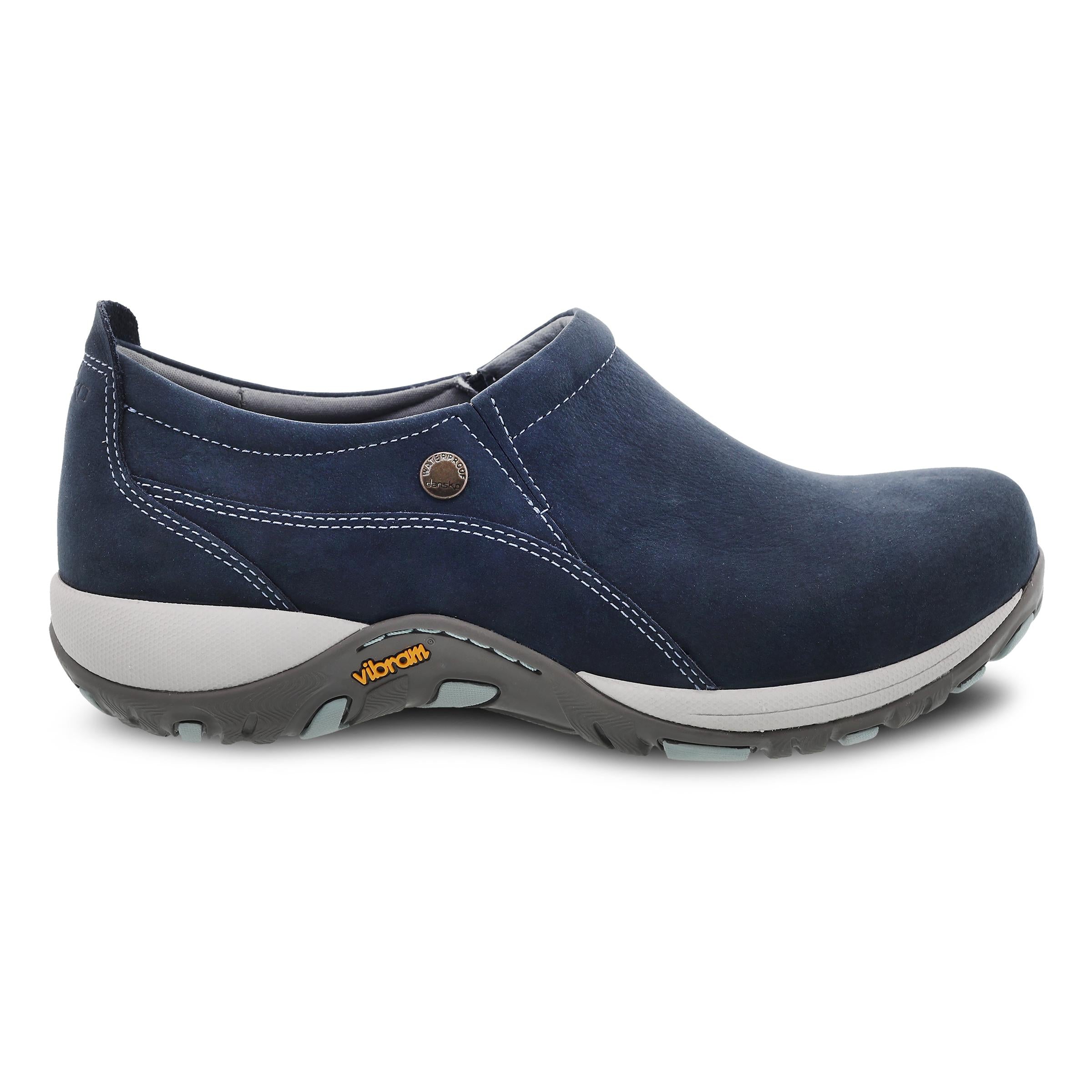 Patti milled nubuck store dansko