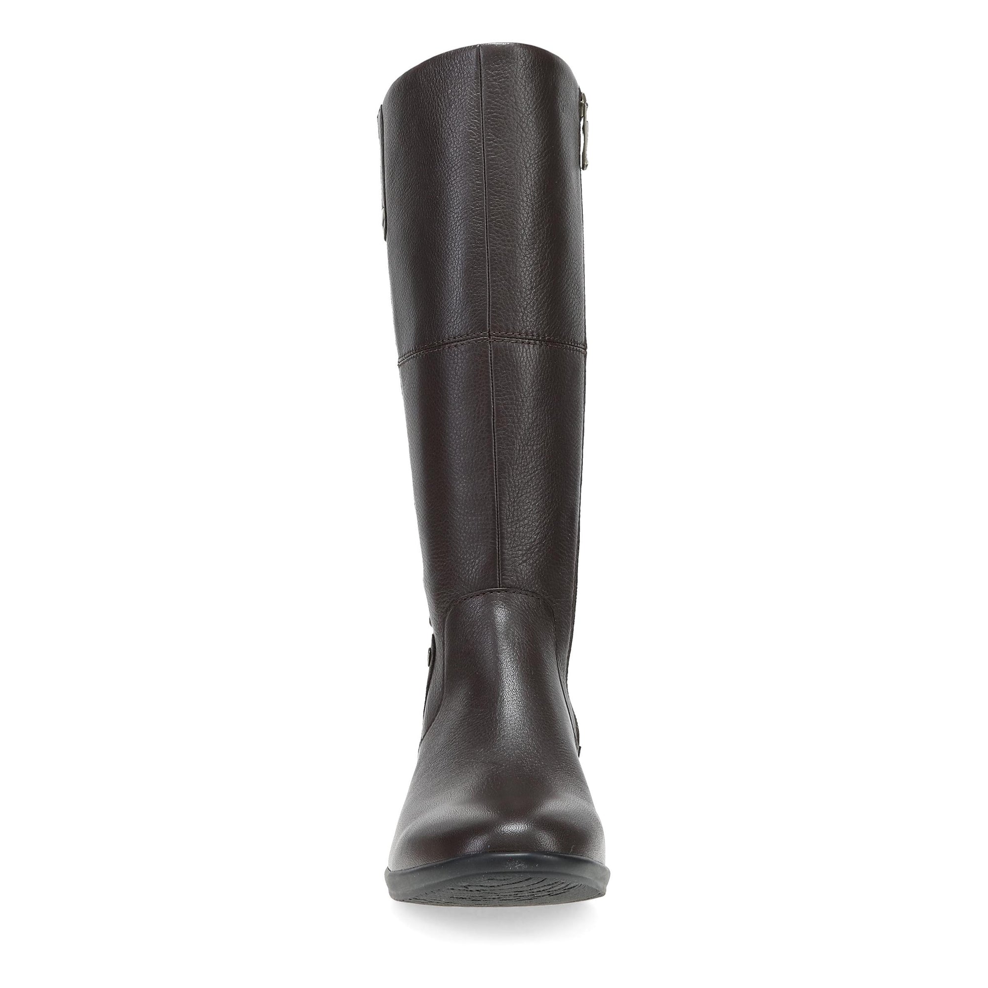 Toe image of Carissa Chocolate