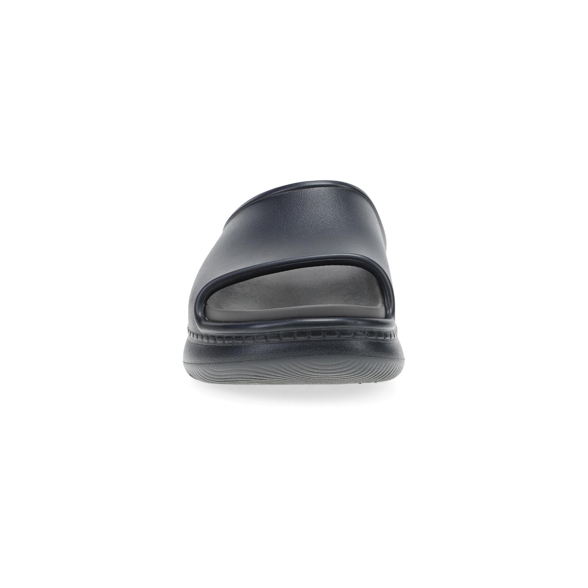 Toe image of Devyn Black Molded