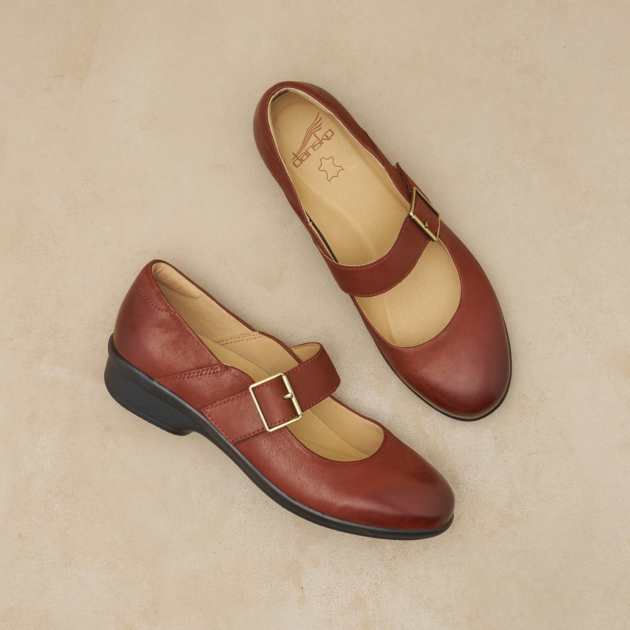 Collette Russet Burnished Nubuck – Dansko