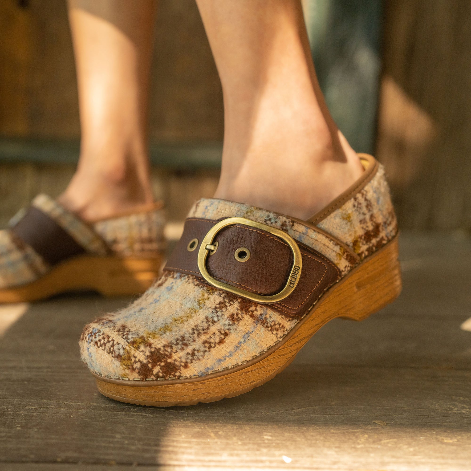 Pearson Clog Tan Plaid