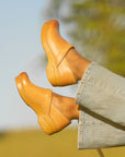 Wide Pro Honey Distressed