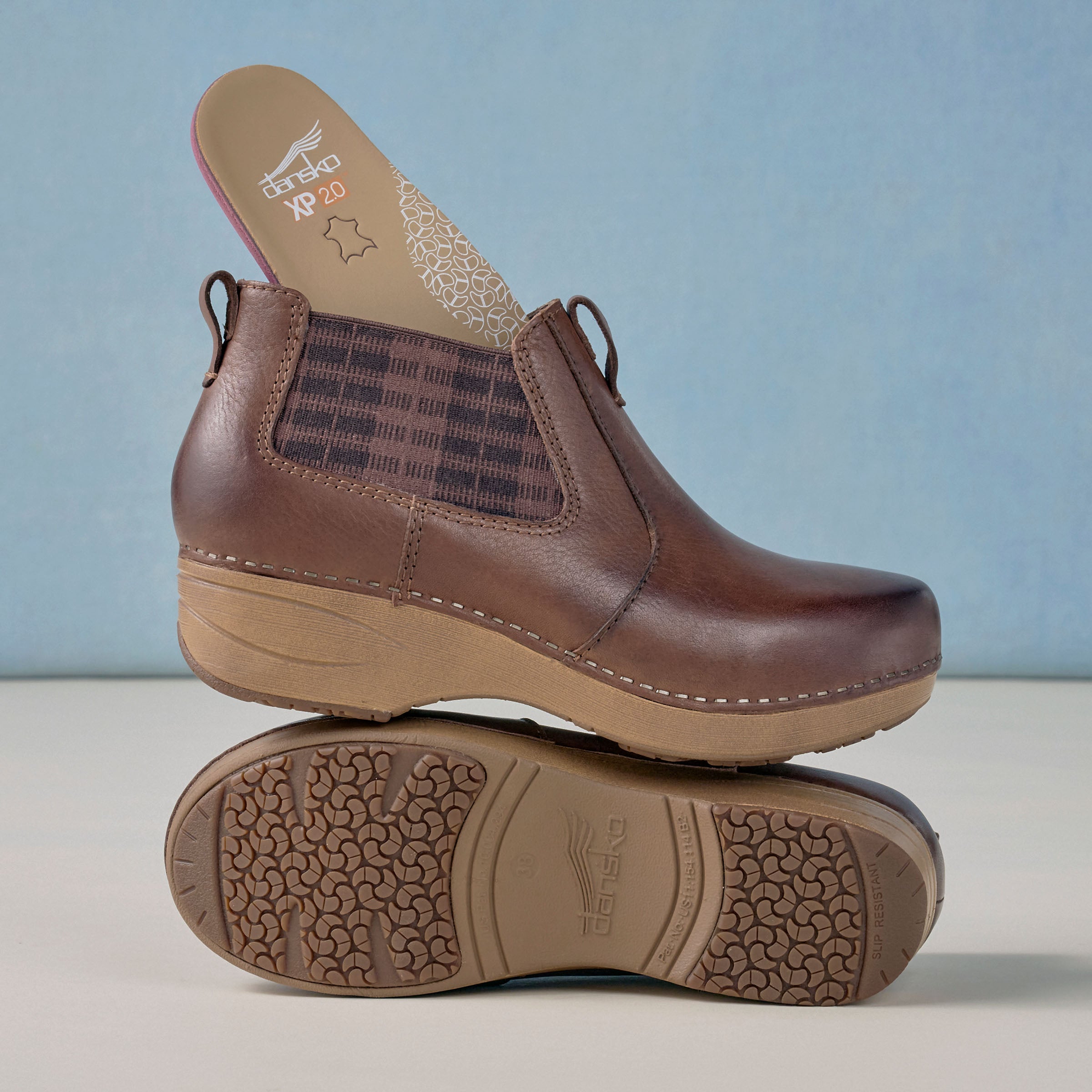 XP 2.0 Bootie Brown Leather – Dansko