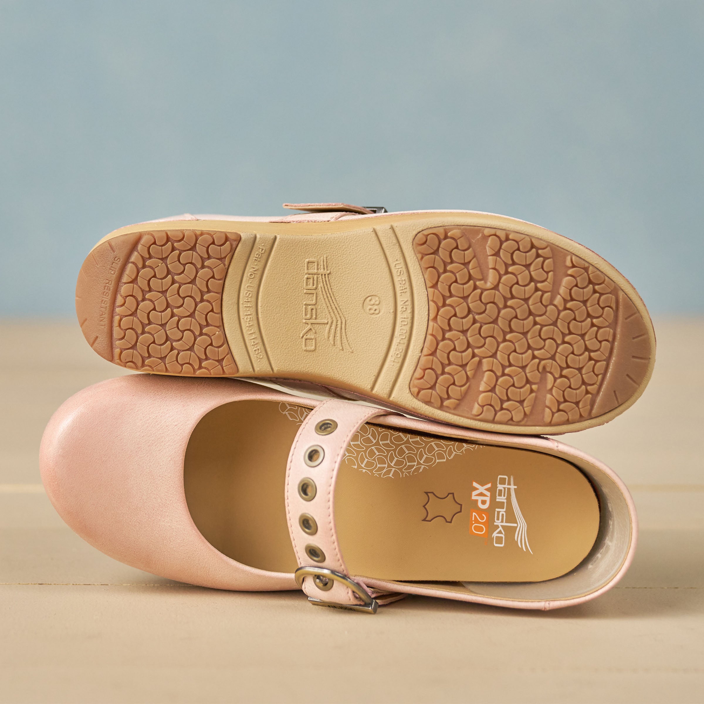 XP 2.0 Mary Jane Clog Pink Leather – Dansko