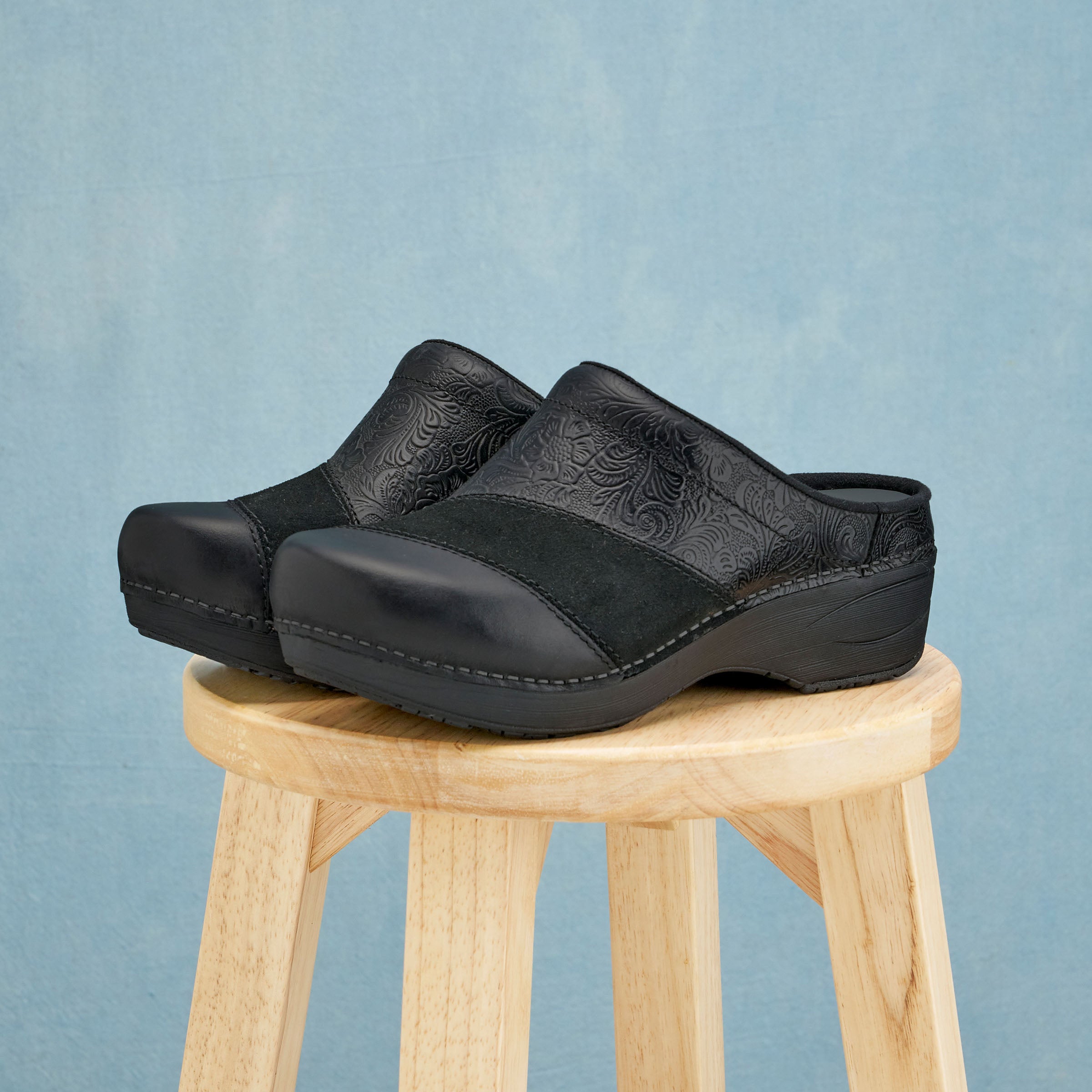 Zinnia Black Multi – Dansko