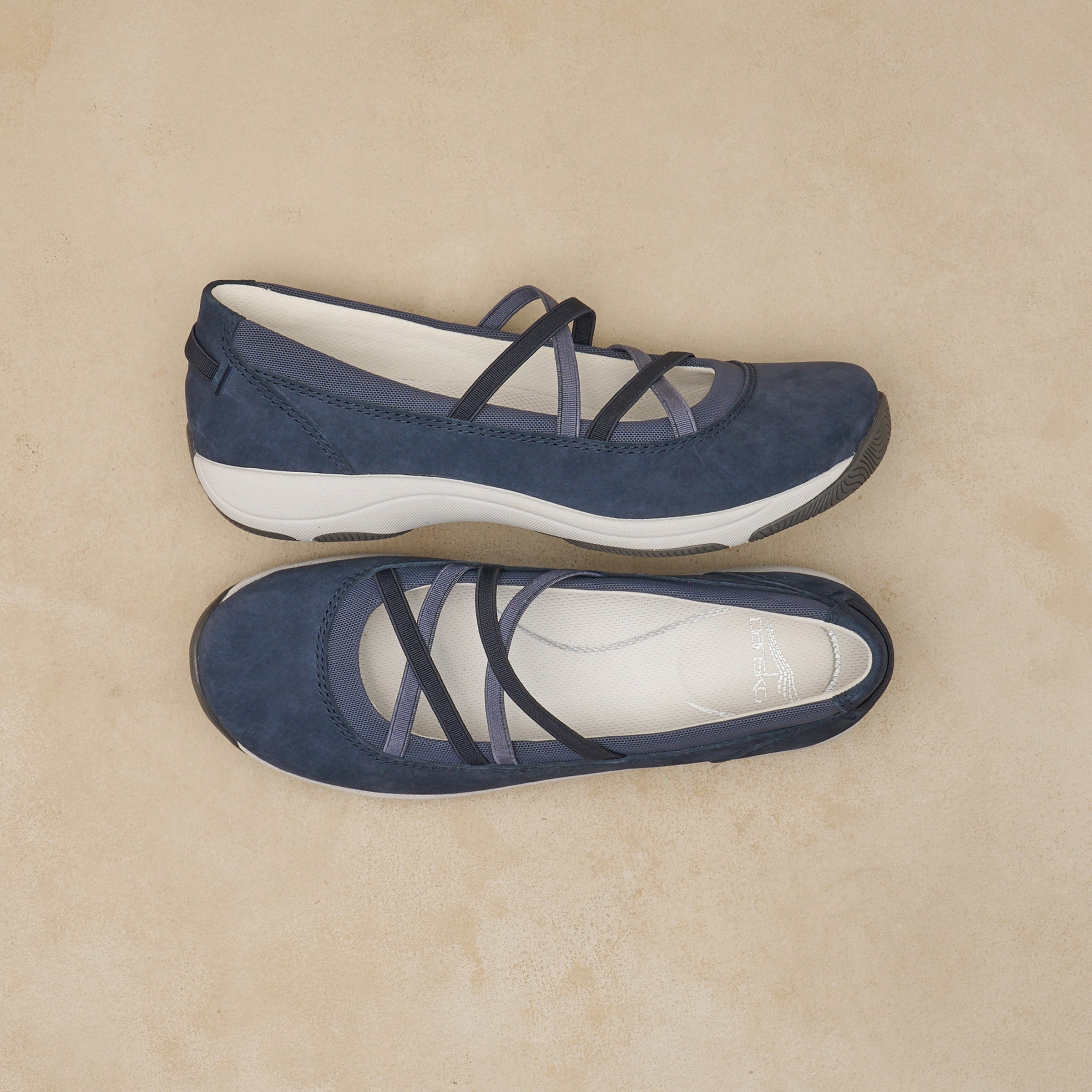 Harper Navy Suede – Dansko