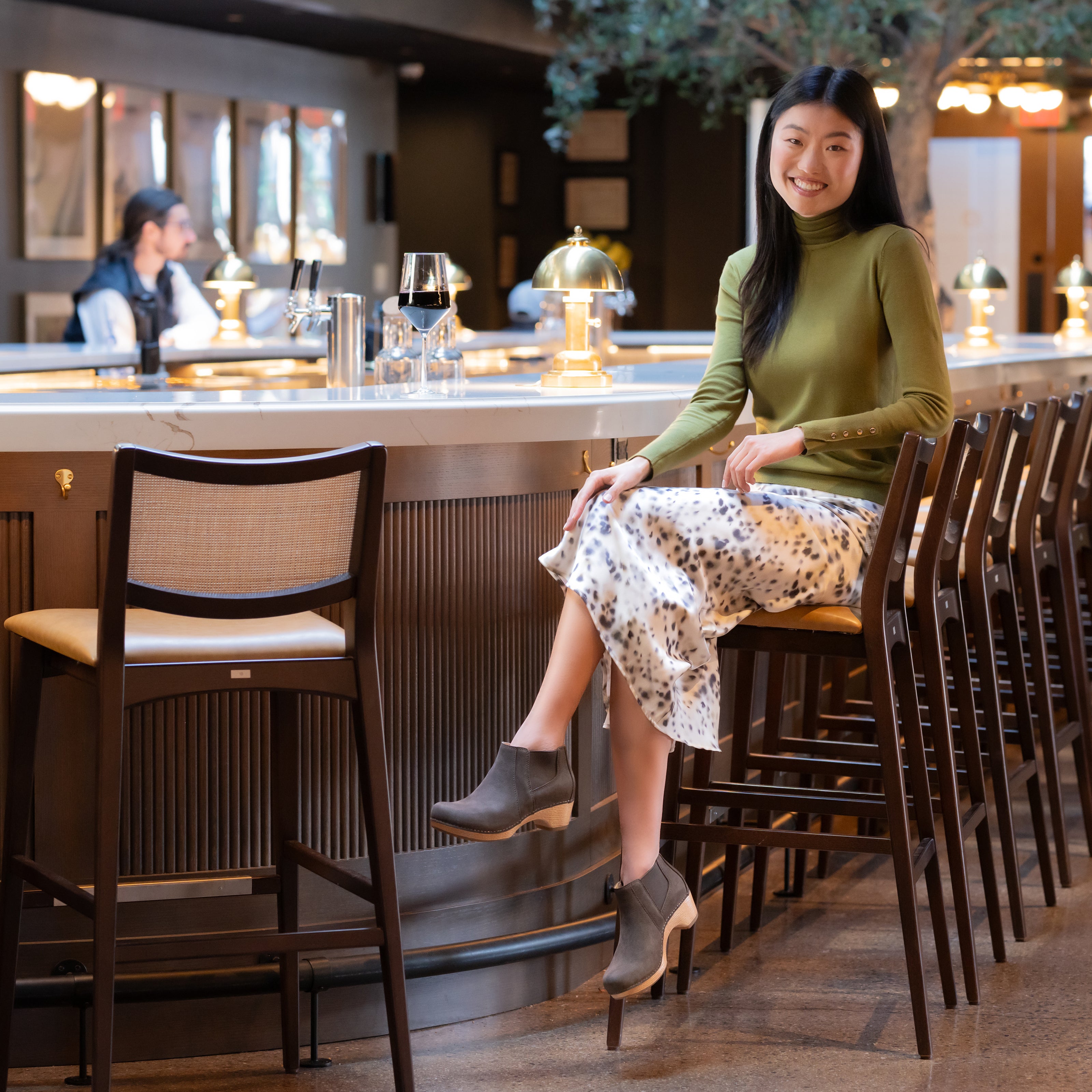 Lane Mushroom Milled Nubuck – Dansko