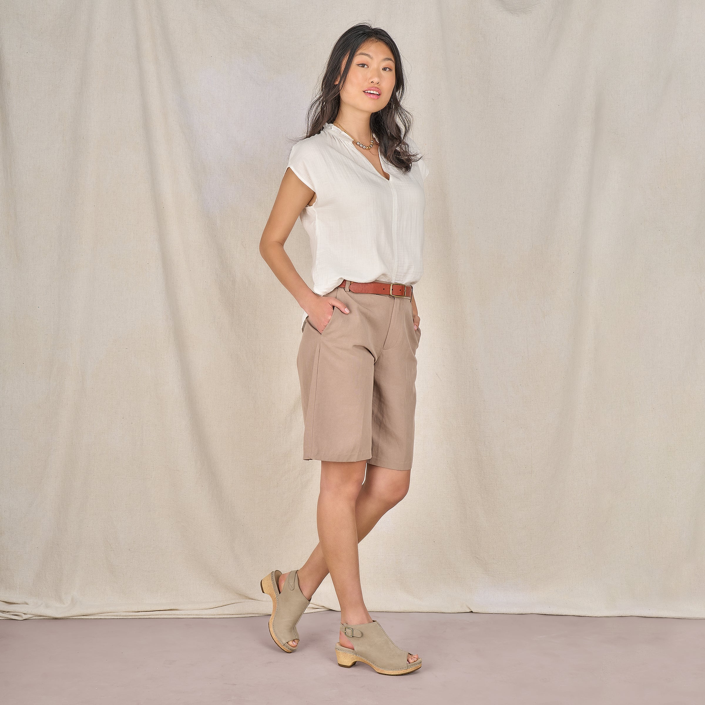 靴 dansko Latisa Milled Taupe Larisa Taupe Milled – Dansko
