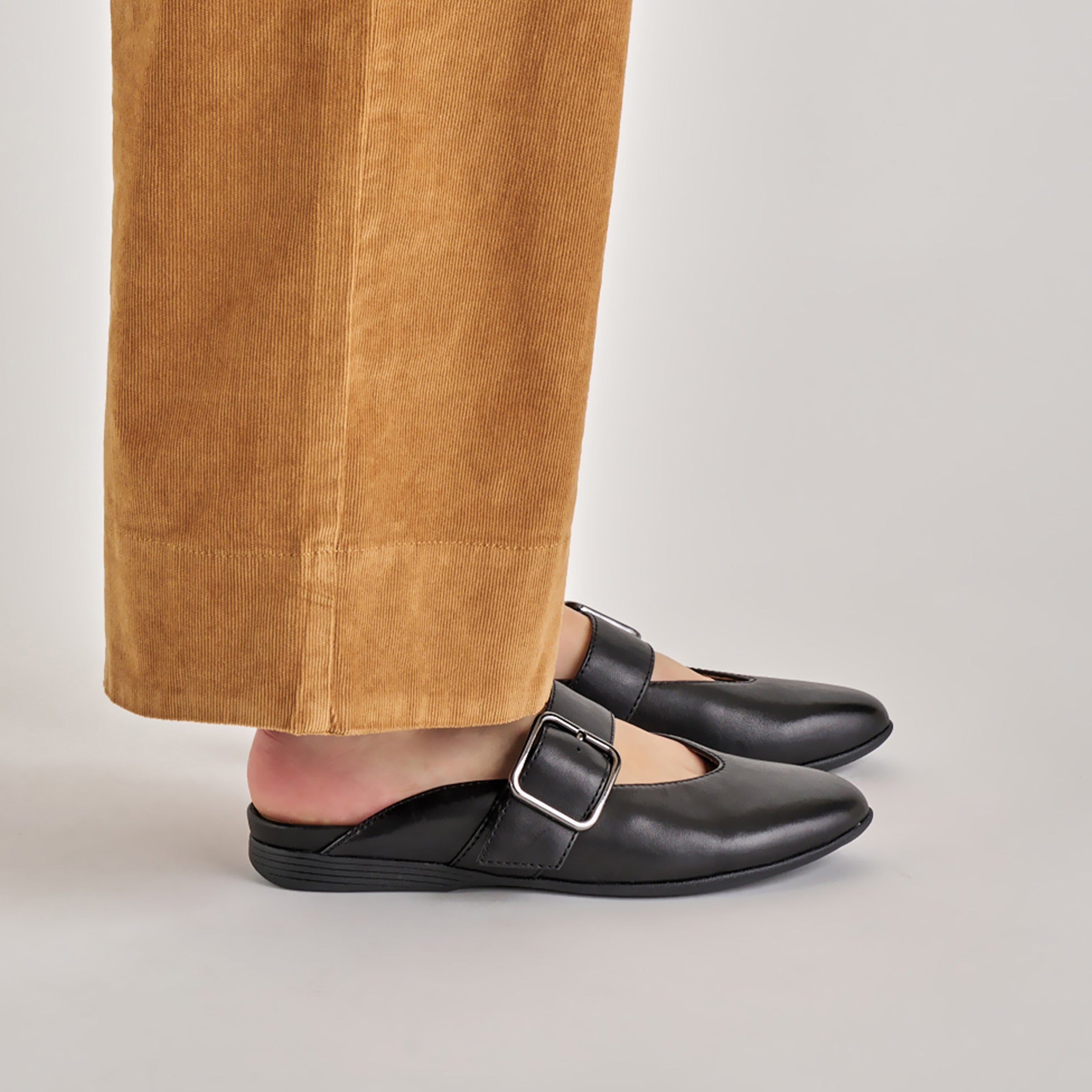 Lotus Black Nappa – Dansko