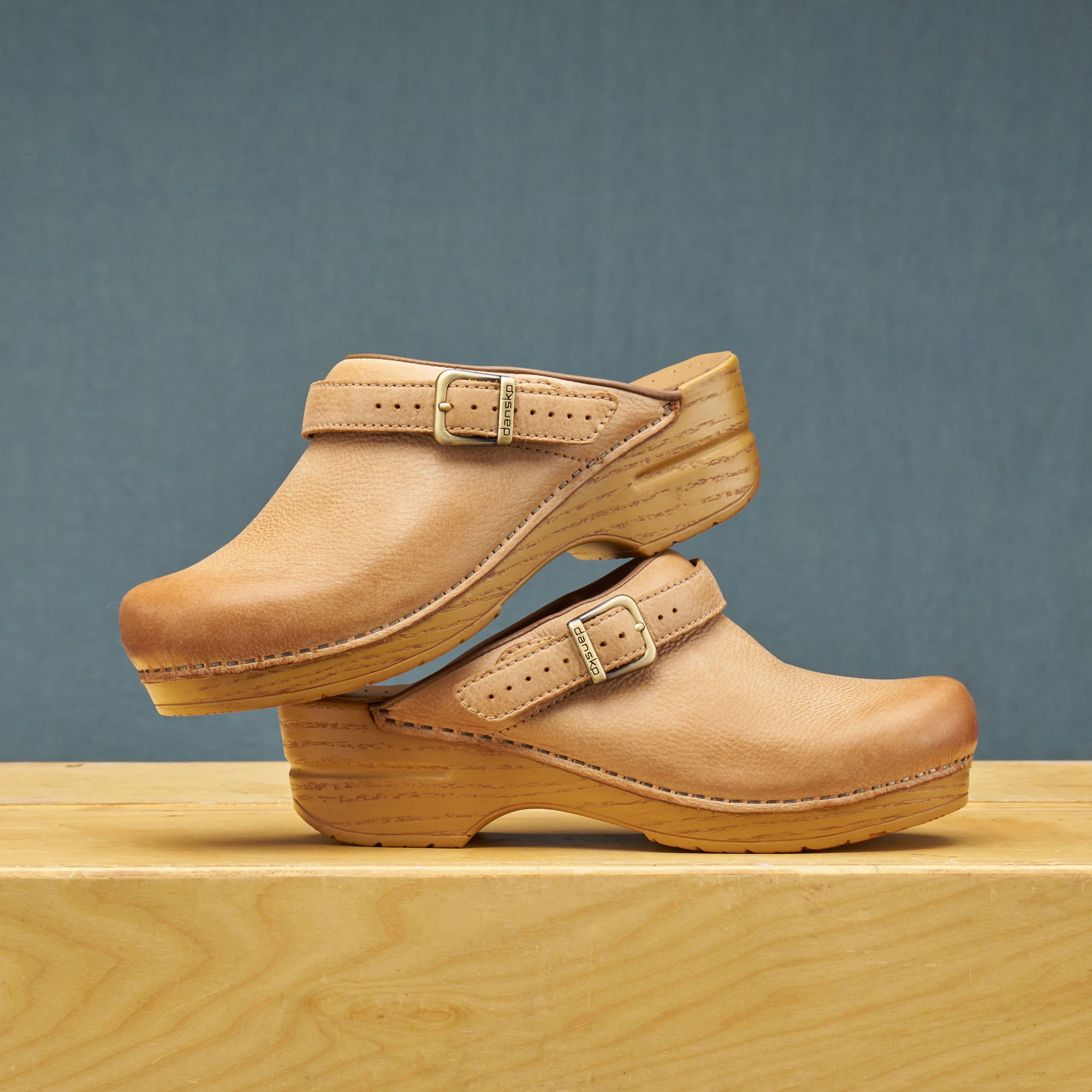 Ingrid Honey Distressed