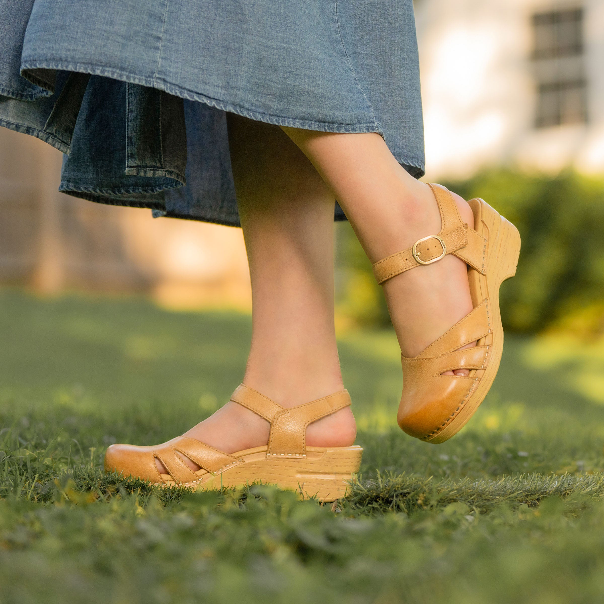 Margreta Honey Distressed – Dansko