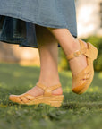 Margreta Honey Distressed