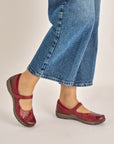 Stacy Wide Red Waxy Burnished