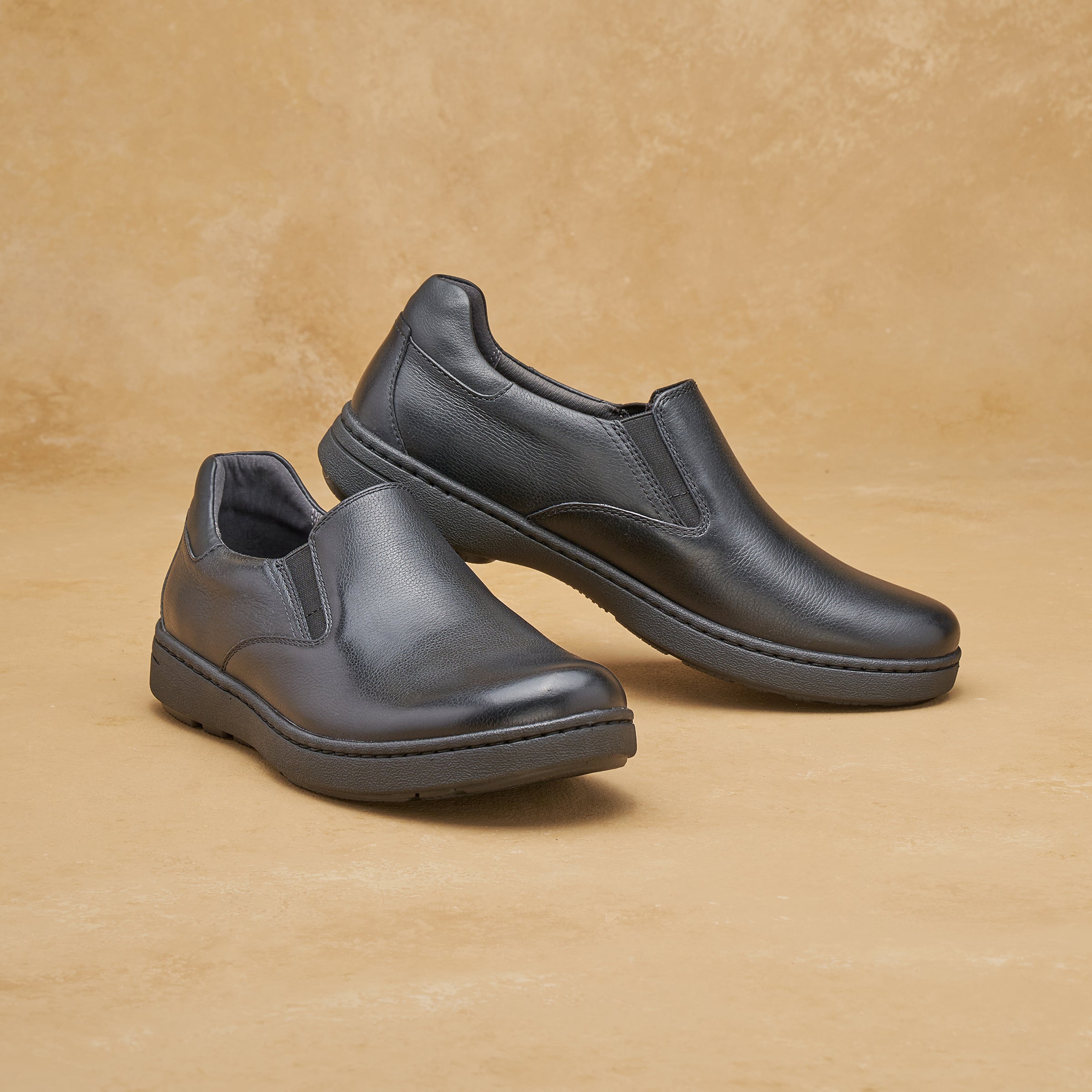 Thomas Black Waterproof – Dansko