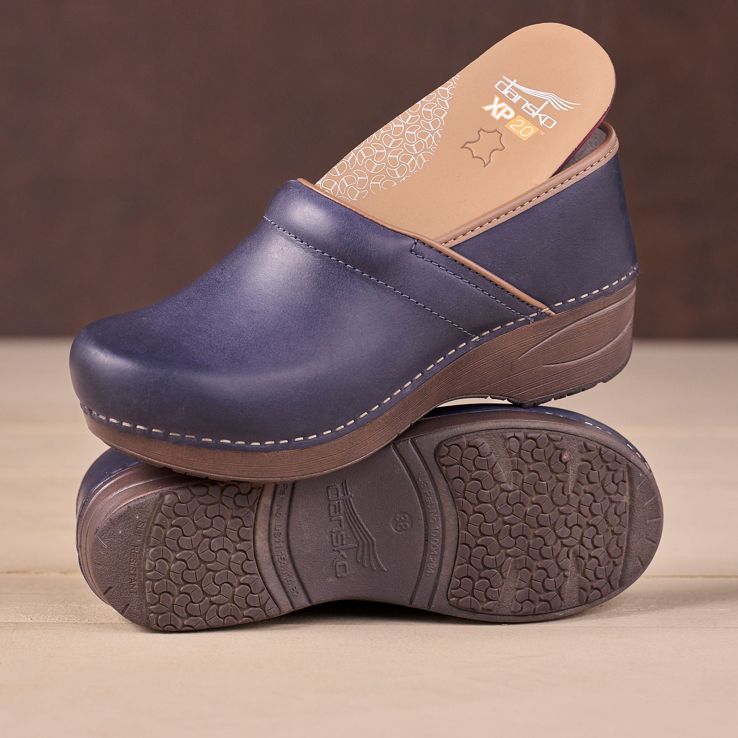 Cocoa27　2 XP 2.0 Navy – Dansko