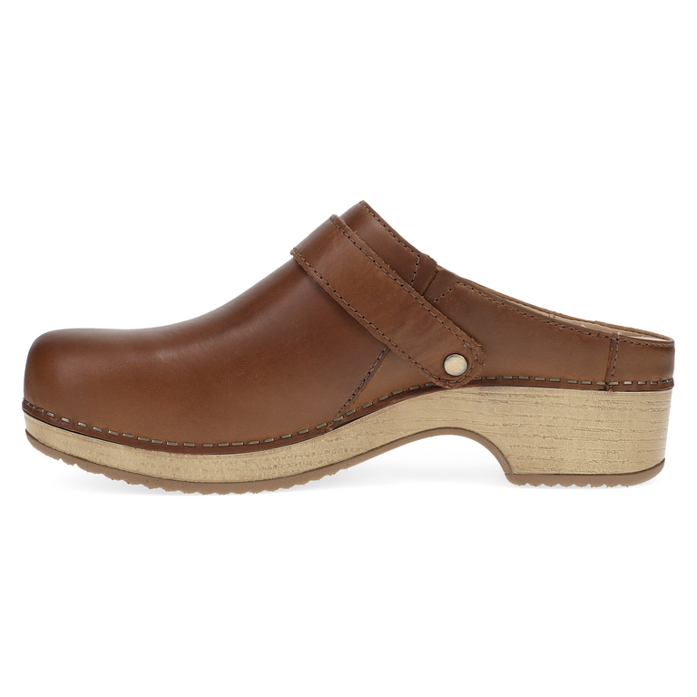Tan oil pull-up belt