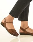 Rowan Tan Waxy Burnished
