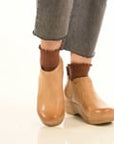 Frankie Honey Distressed