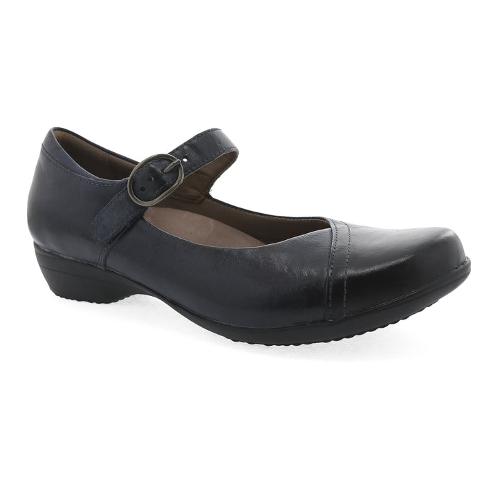 dansko black shoes