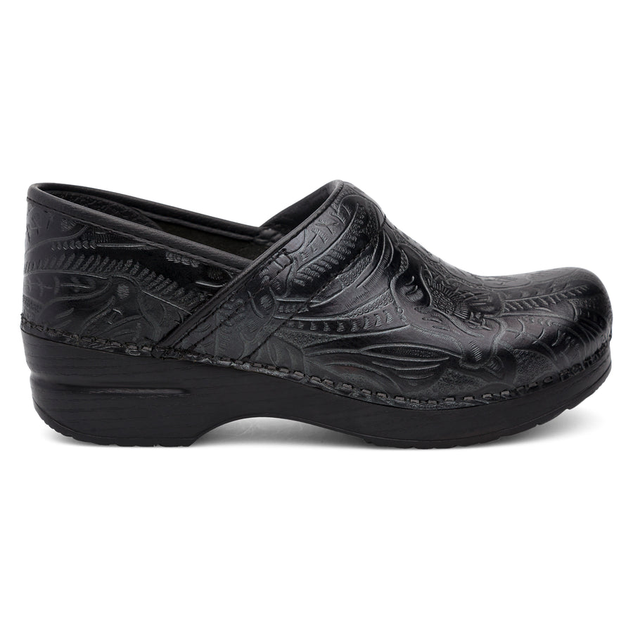 dansko black shoes